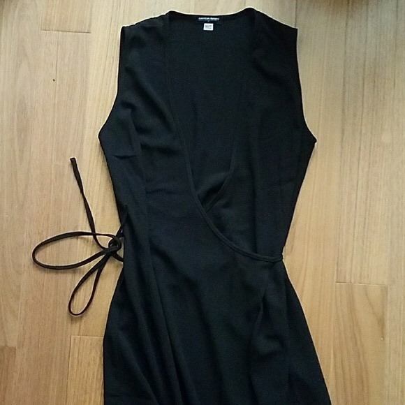 Black dress - Picture 2 of 3